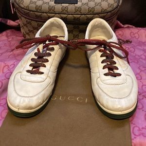 1984 Gucci originals Sneakers 🌹 size 36 . Whole lot of life left in them.🌹